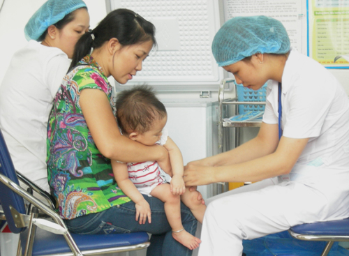 Những điều cần lưu ý khi cho bé tiêm văcxin